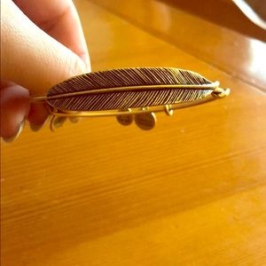 alex and ani feather bangle
